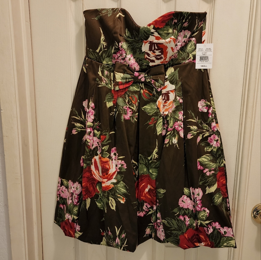 NWT brown floral dress